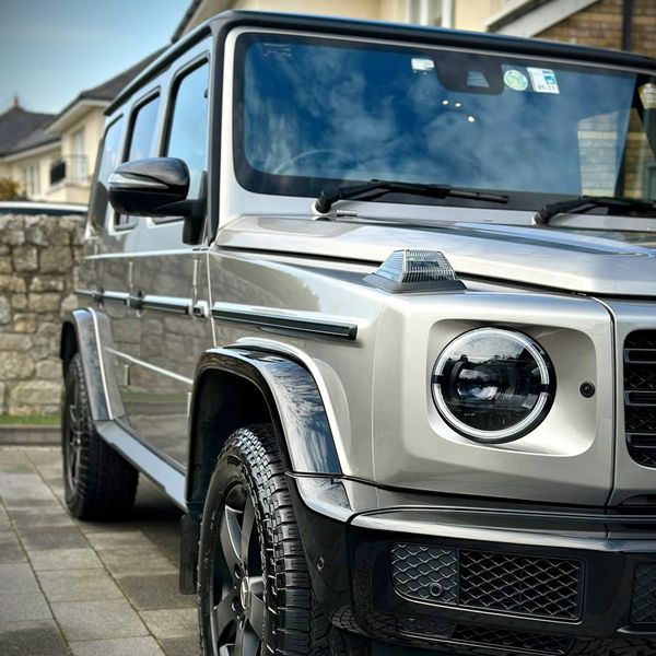 2-year ceramic coating applied to a Mercedes G400d, showcasing deep gloss – front right wing and bumper corner look.