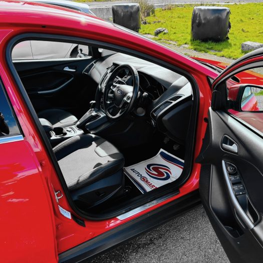 Dashboard clean and carpet vacuuming as part of Mini Plus valet at AG Valeting & Deatiling in Kilcornan, Co. Limerick for Clarina, Kildimo, Rathkeale and Patrickswell autos.
