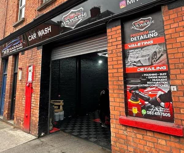 Mr Wash | Valeting & Detailing | Cars, Vans & Motorbikes (service centre's facade)